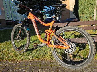 GIANT REIGN - 2