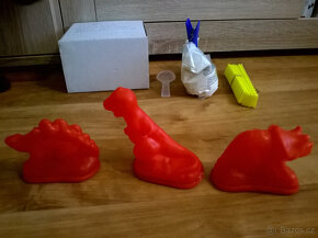 Prodám SADU FOREM NA VÝROBU SÁDROVÝCH FIGUREK DINOSAURŮ - 2