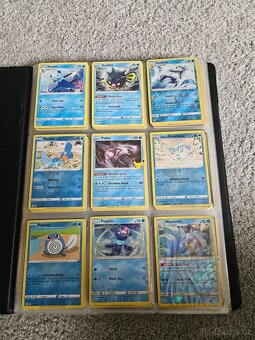 Album plne pokemon karet - 2