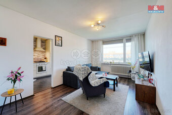 Prodej bytu 3+1, 73 m², Králův Dvůr, ul. Nad Stadionem - 2