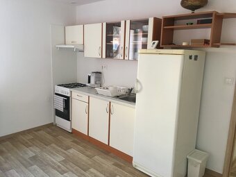 Pronájem bytu 2+kk,Těšínská, Opava - 2