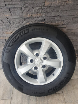 KIA SORENTO ORIGINÁLNÍ ALU KOLA 245/65/17 111H - 2