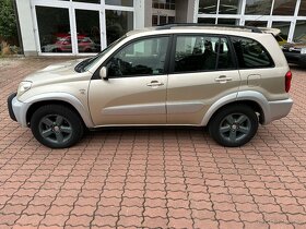 Toyota RAV4 2.5 D4-D 4X4, ČR, automatická klimatizace, tažné - 2