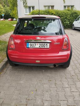 Mini cooper 1.6 benzín - 2