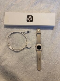Apple watch SE 2 40mm - 2