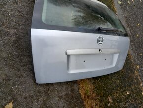 kufr,dveře,víko kufru Škoda octavia 1 combi 9102 - 2