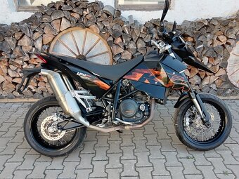 KTM 690 SM supermoto - 2