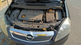 Zafira, 1.8 CDTI nafta rodinné 7mistne auto - 2