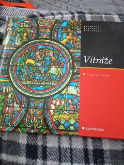 Dvě knihy o Vitráži - 2