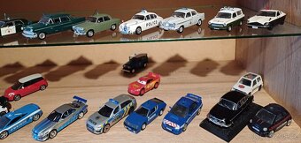 Kultovní policejní auta, Kultovní autobusy - 2