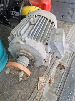 Elektromotor 5,5kw MEZ MOHELNICE - 2