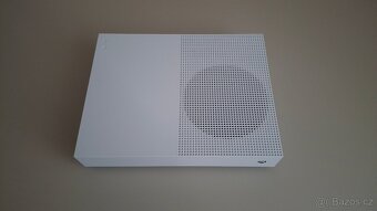 Xbox One S - 2