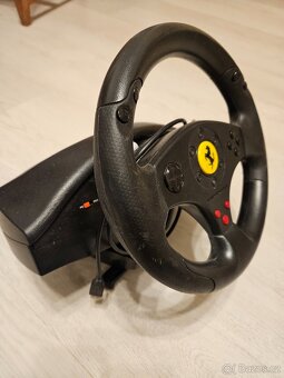Thrustmaster Ferrari GT Experience Racing Wheel + pedály - 2