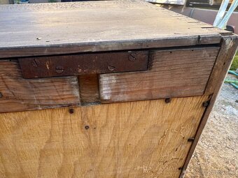 Závěsná kuchyňská kredenc - 2