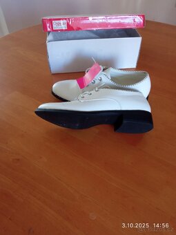 Dámské bílé boty 38 - 2