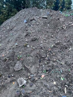 Zemina - hlína za odvoz zdarma Hradec Králové - 2