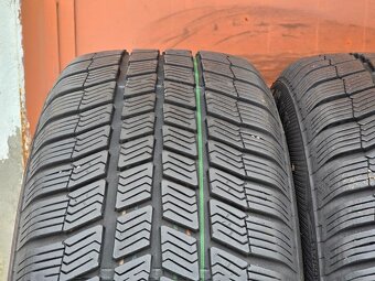 Zimní Barum 215/60/16 XL - 2