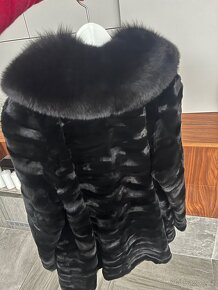 Kožich z pravé kožešiny s límcem z lišky - 2