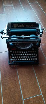 STAROŽITNÝ PSACÍ STROJ UNDERWOOD #5 - 2