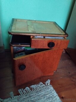 prodám levně 3ks nábytku - 2