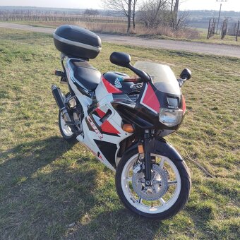 Honda CBR 600 F - 2