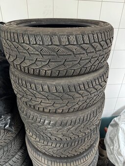 215/55R17 - 2