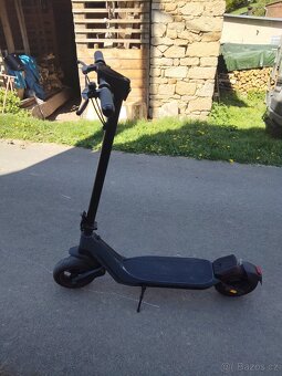 Elektrokoloběžka Sencor SCOOTER S80 černá - 2