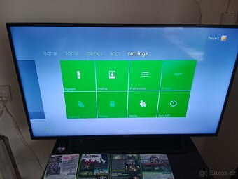 PRODÁM XBOX 360 250 GB - 2
