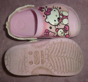 Nazouváky, sandálky Crocs vel.25/26 - 2