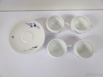 Porcelánové hrnečky s podšálky - 2