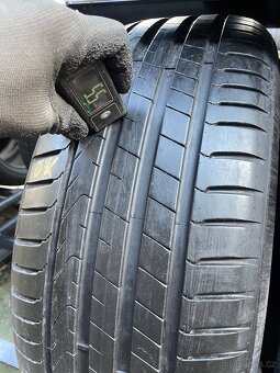 4ks Pirelli 245/50 R19 - 2
