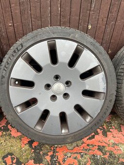 Audi 5x112 R18 225/40 - 2