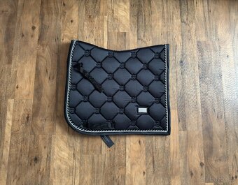 Podsedlova decka Equestrian Stockholm DL cerna - 2