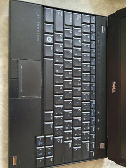 DELL Latitude E4200 + příslušenství - 2