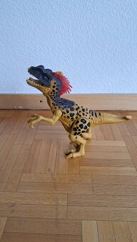 figurka dinosaura na baterie - Tyrannosaurus Rex - 2