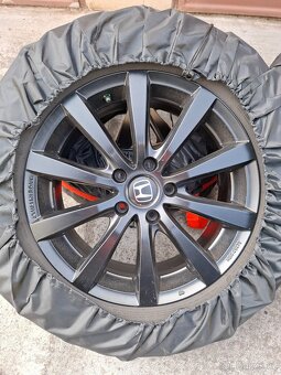 Alu disky Honda CRV + zimní pneu R17 - 2