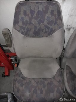 Přední sedadla VW Sharan 1 - 2