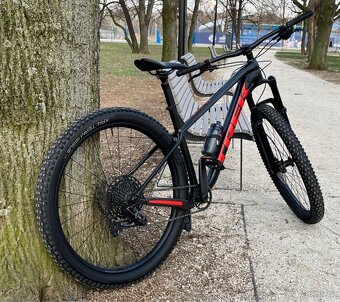 TREK ROSCOE 8 MATTE BLACK OLIVE - 2