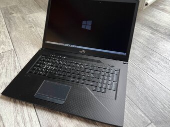 💻 Herní notebook ASUS ROG Strix - 2