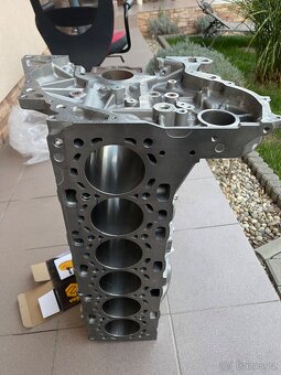 Nový blok motora Bmw b57d30 - 2