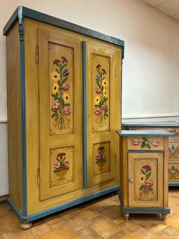 Malovaná masivní ložnice, cca rok 1910, ruční malba - 2