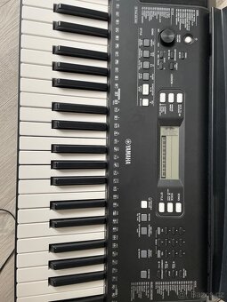 Klávesy Yamaha - 2