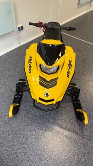 Dětský sněžný skútr Skidoo MXZ 120 - 2
