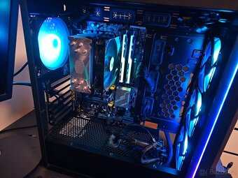 Z270 + i7 7700k + 32 GB RAM + RGB case + Corsair 750 W Gold - 2