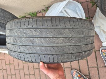 Pneumatiky Michelin primacy 4 23550r19 - 2