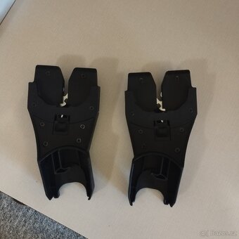 Adaptéry pro autosedačku - 2