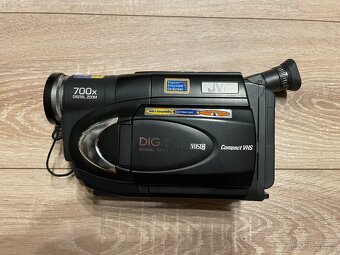 VHSC kamera JVC FXM404E - 2