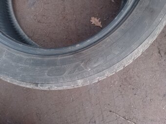 Zimní pneu 235/50 R17 - 2