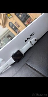 Apple Watch SE 2 44 mm - 2