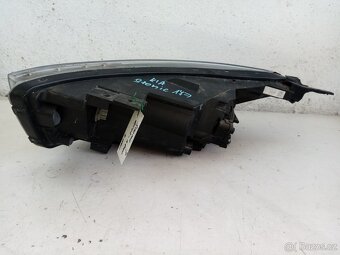Pravé přední světlo Kia Stonic - 2